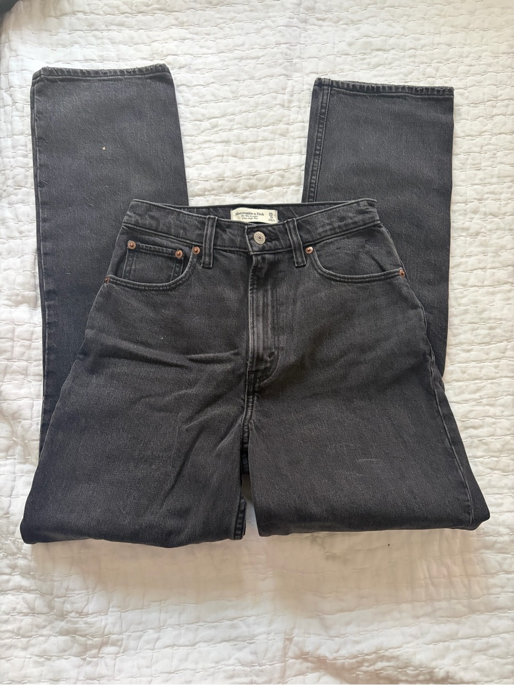 Abercrombie & Fitch Black Women's 90s Straight ultra high rise jeans curve love